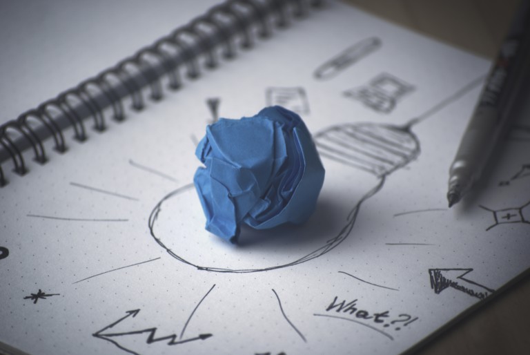 pen-idea-bulb-pape